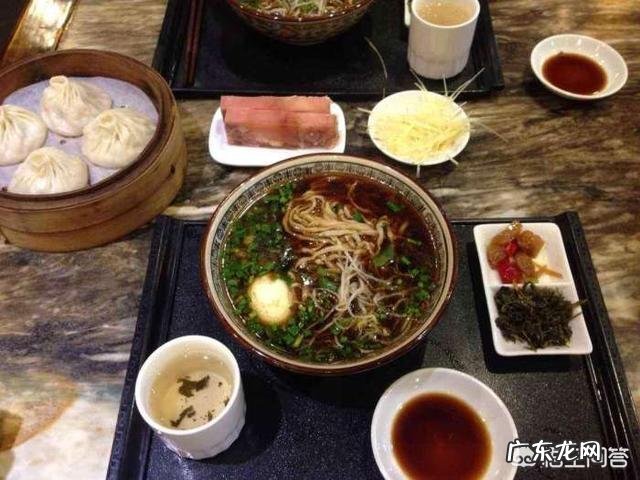 南方全年那么热,那么南方人是怎么生活的