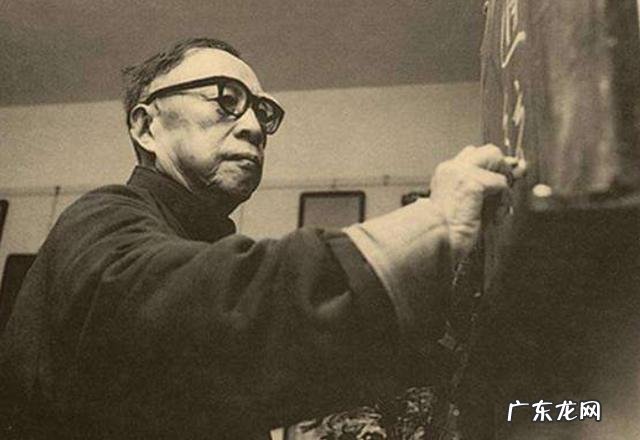 《明朝那些事儿》看完了，想看历史的书籍白话文的有哪些推荐？