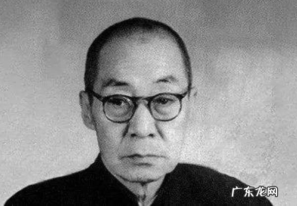 《明朝那些事儿》看完了，想看历史的书籍白话文的有哪些推荐？