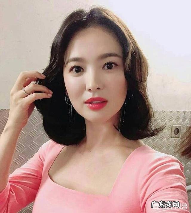 脸很胖的人,头发拉直好看吗那剪什么样的头型适合胖胖的脸呢