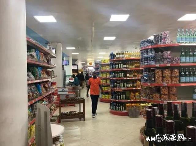 非洲人对中国人怎么样？对美国人怎么样？