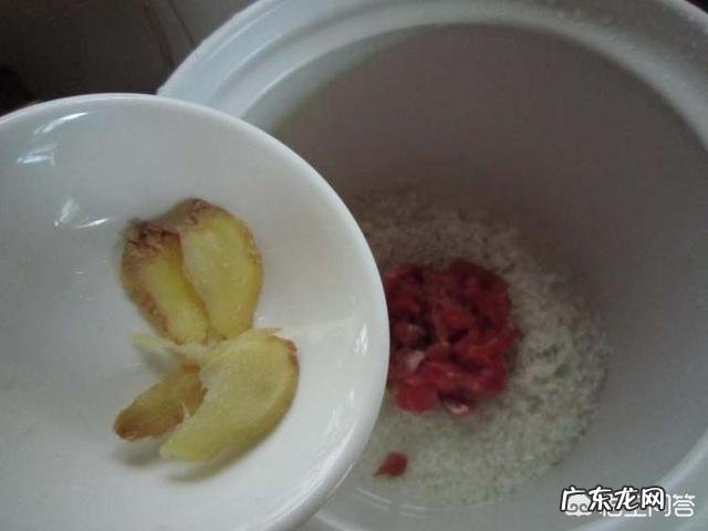 小米可以和胡萝卜西兰花红枣鸡肉一起煮粥吗?