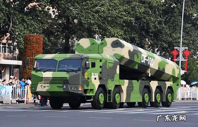 阅兵首秀,至今仍未公开真身,DF100导弹神秘之处在哪?