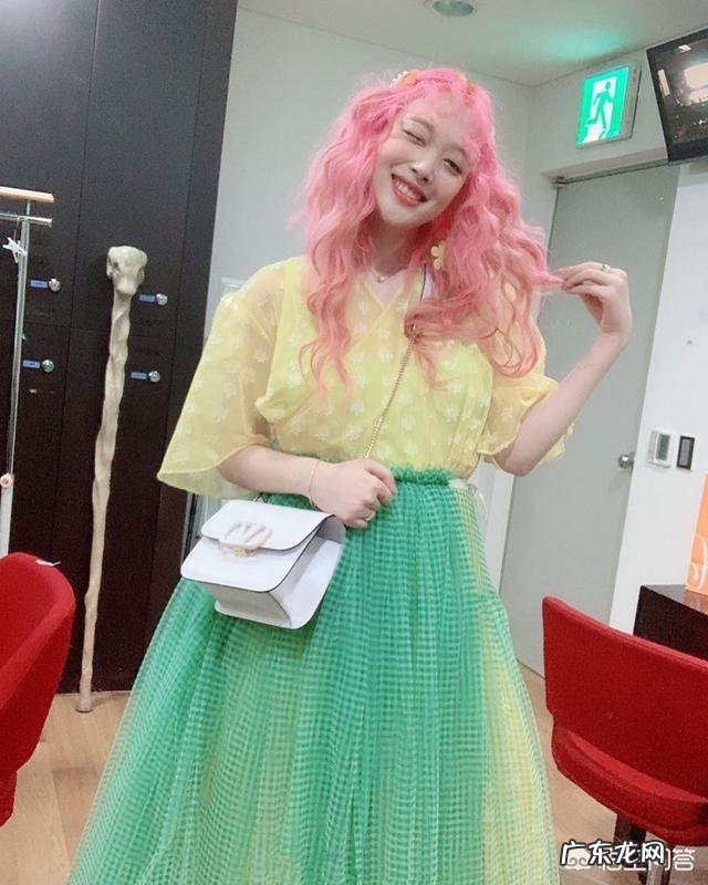 韩国女星雪莉的衣品怎么样,有什么好看的穿搭值得借鉴吗?