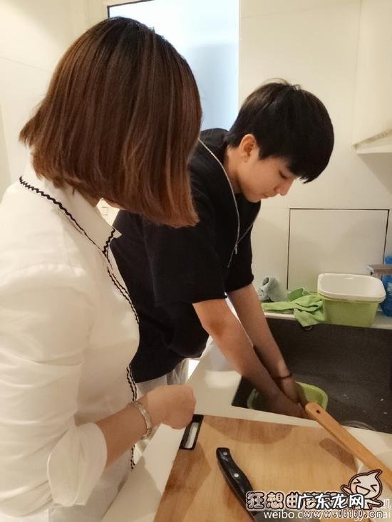 王俊凯的爸爸妈妈是干什么的