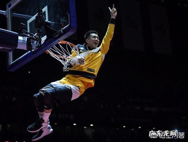 赵睿为什么穿8号球衣向朱芳雨炫耀？