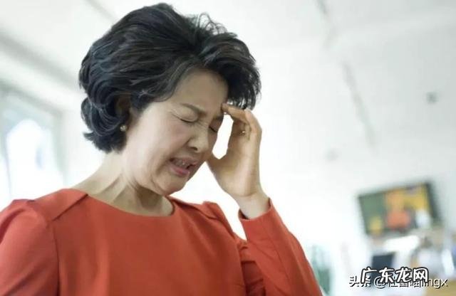 25岁女生节食减肥过度,出现身体虚弱,时常血糖不足如何调整?