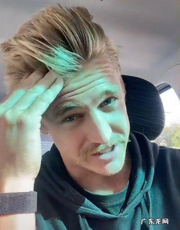 男性洗头掉发 外国男子为了少掉发用什么洗头