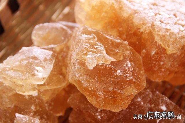 红糖冰糖和白糖有什么区别吗糖精和木糖醇又有什么区别呢