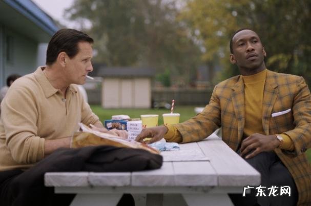 in particular和especially用法一样吗?