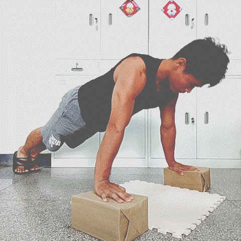 怎么锻炼腹肌和胸肌效果比较明显呢？