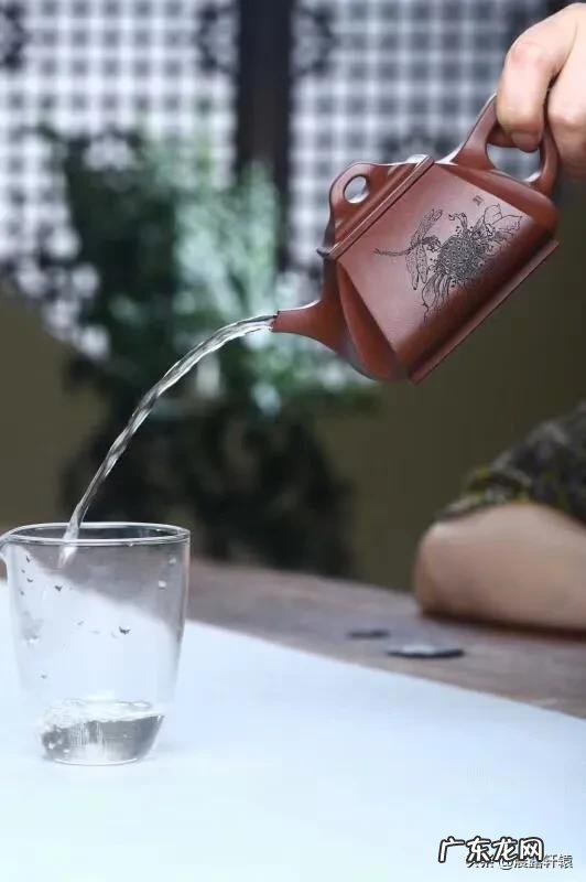 是否让人多喝水是为了变胖啊?