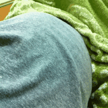 怀孕六个多月了,胎儿动的厉害,怎么回事