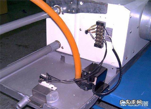 睡在空调下面会对身体产生哪些危害?