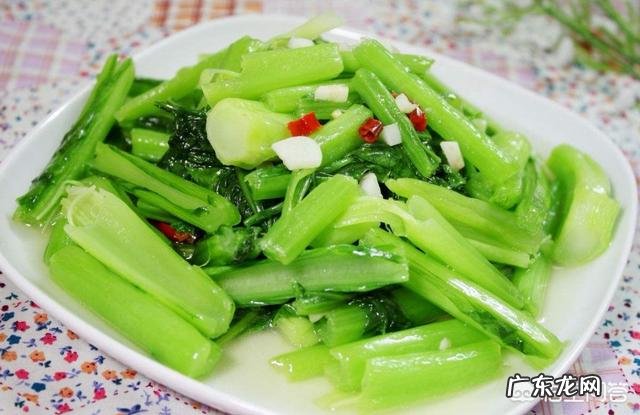 春菜、胡萝卜、玉米、前腿肉、四季豆如何做成一桌晚饭?