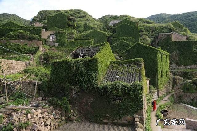 现在的农村为什么人越来越少？ 农村学生越来越少老师出路在哪里