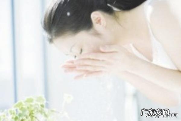 香蕉牛奶蜂蜜面膜的功效及做法?