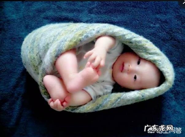 宝宝6个月头围和前门小吗