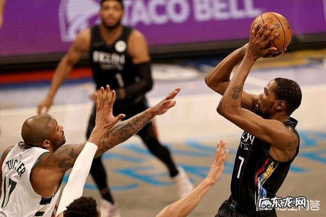 第二战被血洗!雄鹿0-2篮网,字母哥还能否率队逆转晋ji?