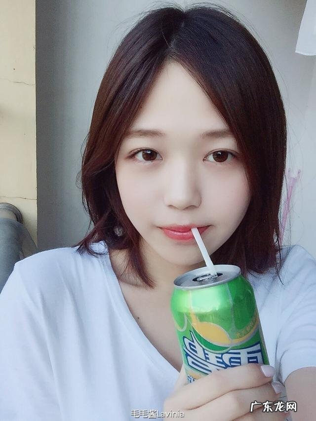 张嘉倪清早起床后,身上的睡衣亮了,有谁注意到买超的眼神了吗?