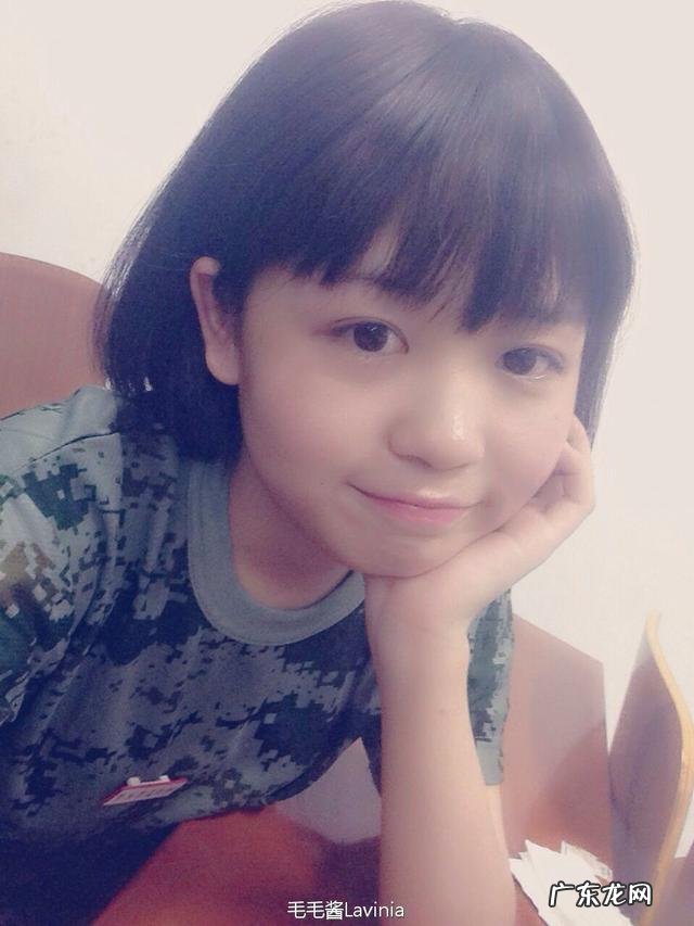 张嘉倪清早起床后,身上的睡衣亮了,有谁注意到买超的眼神了吗?