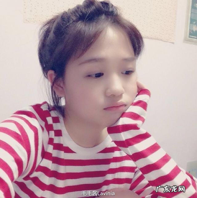 张嘉倪清早起床后,身上的睡衣亮了,有谁注意到买超的眼神了吗?