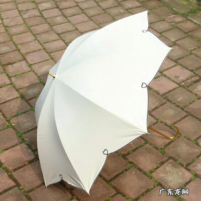 适合20岁女生用的护肤品有哪些?