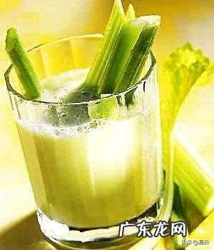 芹菜和香蕉还有蜂蜜榨汁喝能减肥吗?