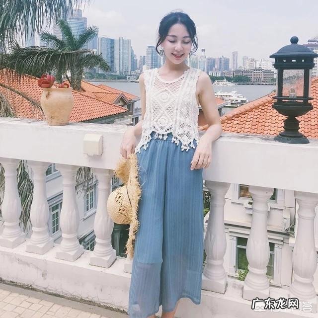 有哪些清新脱俗的、适合上班穿的夏日穿搭?