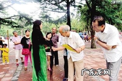 粗硬发质留长发会塌下来 留长发掉发严重