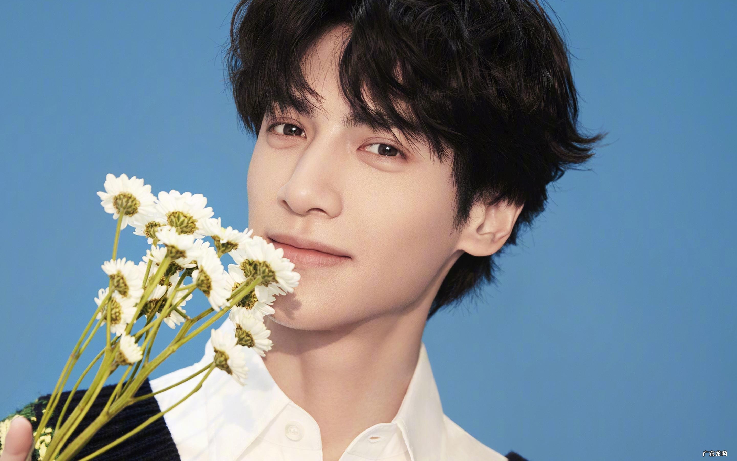 大学女生宿舍晚上“卧谈会”都谈什么?