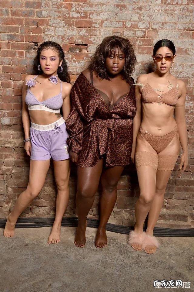 怎样挑选出一条适合自己又出彩的丝巾呢?