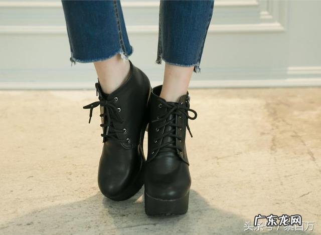 秋冬短靴怎么搭配比较好时髦?