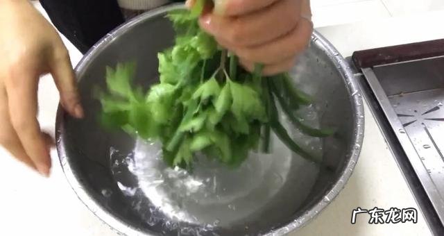 芹菜叶能吃吗?怎么做好吃?