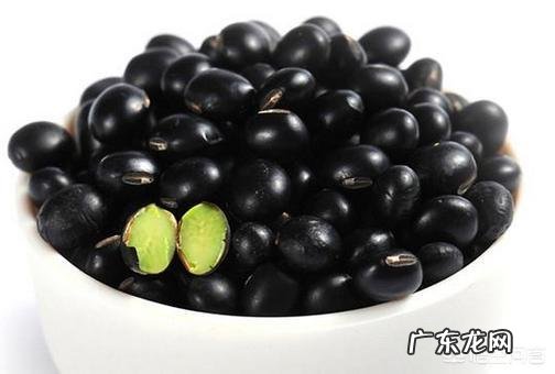 黑豆加什么一起吃效果比较好?