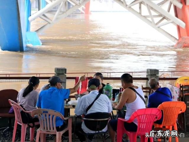 洪水泛滥无情，广西人为何每次面对大洪水基本都是不惊不慌呢