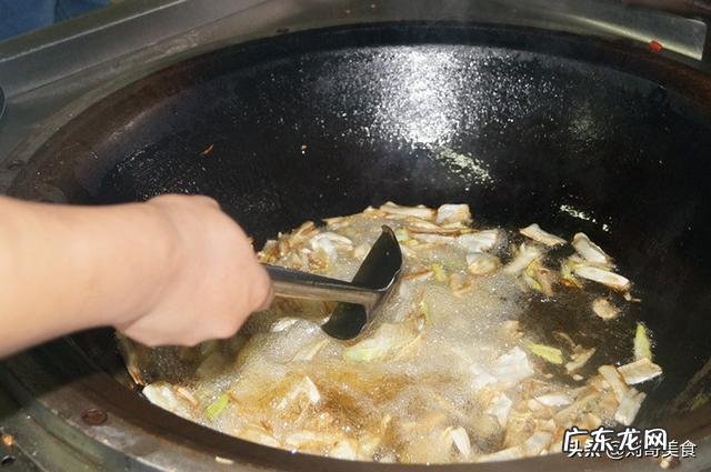 正宗的麻辣烫怎么做?麻辣烫的料怎么配?
