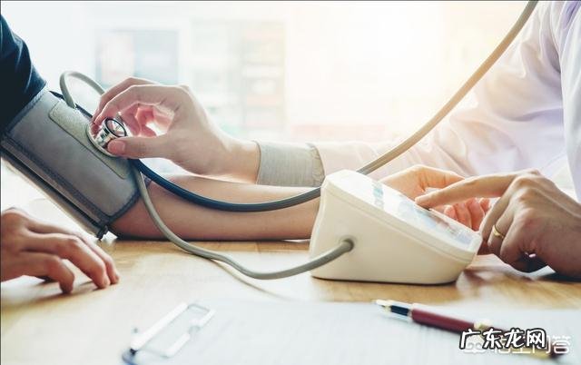 每天尿里泡沫多怎么物理调理?尿蛋白流失严重? 为什么尿里面泡沫少了蛋白多了