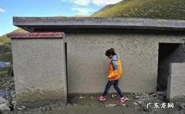 在西藏无人区,男人在野外要蹲着小便,是真的吗