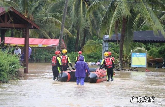 春夏秋冬的衣服颜色该怎样搭配才好看?
