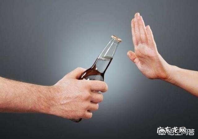 白酒,红酒,啤酒,哪一种酒最伤肝?