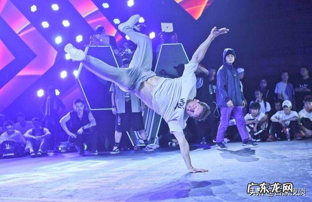 这就是街舞4收视扑街,连热榜都上不去,为何播放量如此不理想?