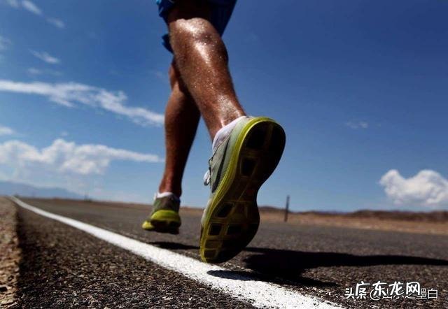 男人跑步装备，春天、秋天、冬天都怎么穿比较好？