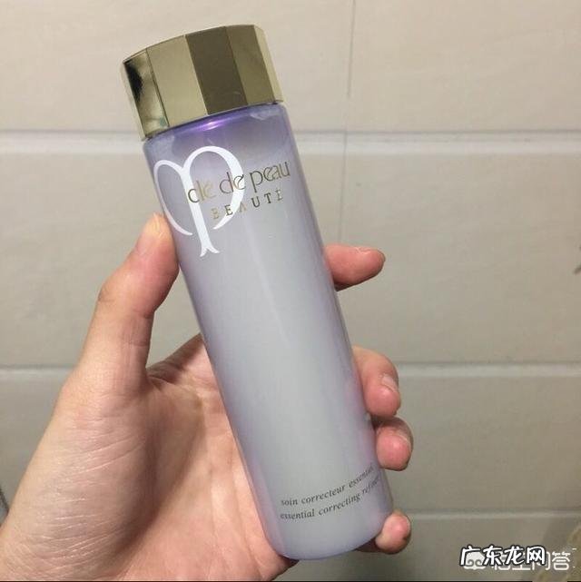 有什么药妆可以收缩毛孔吗因为我是敏感肌肤,用啥护肤品都易过敏