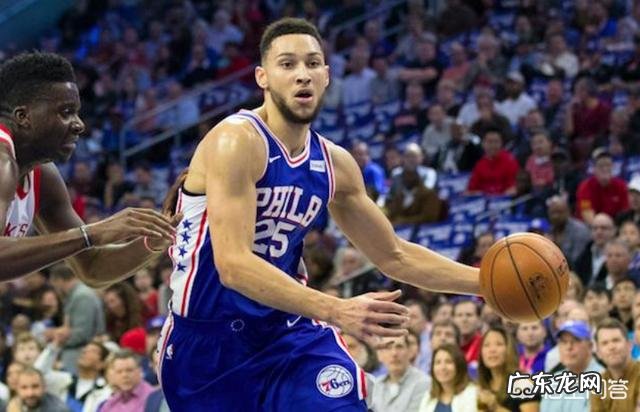 这个赛季来看,朗佐·鲍尔和西蒙斯谁的上限更高你怎么看