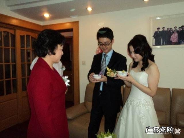 丈母娘要50万彩礼否则不让结婚,是否该坚持这段爱情? 丈母娘说没30万彩礼不要结婚