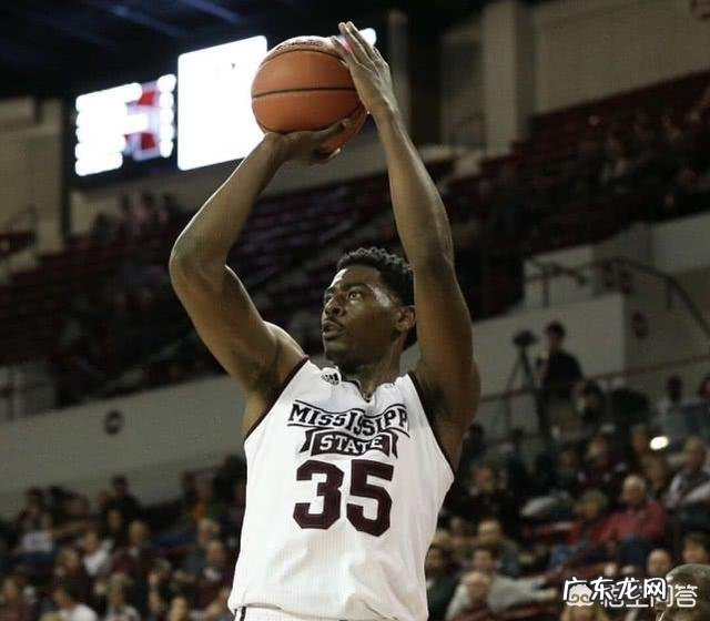 格林24小时内签约了四位新秀，你怎么看这一情况？