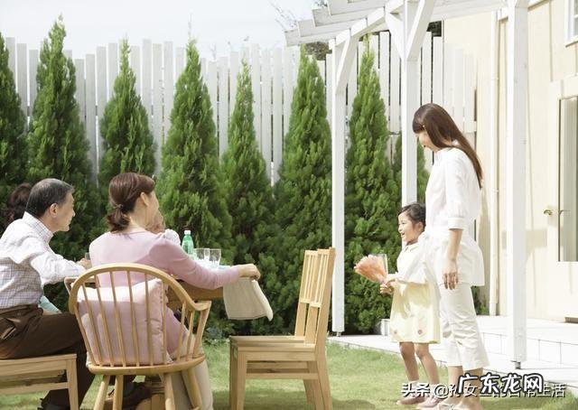 熬夜上班挣钱伤身体，值得吗？