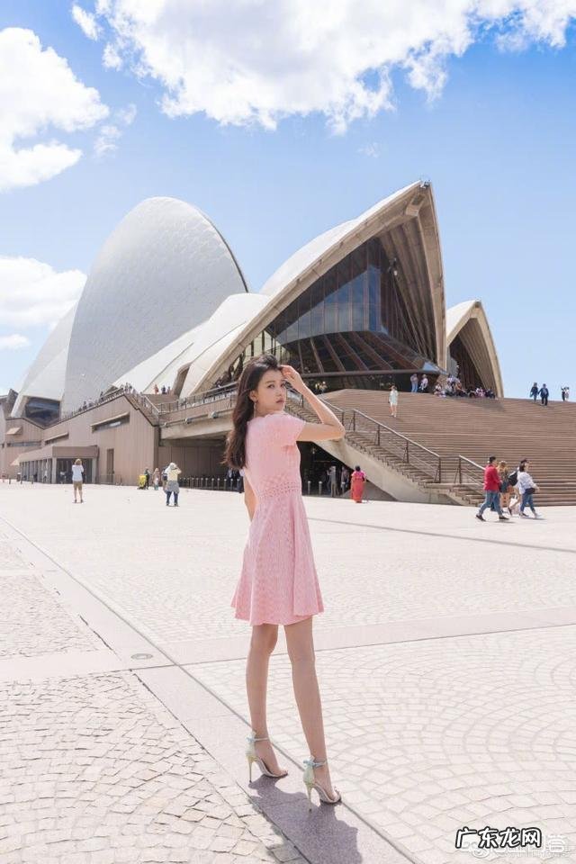 拍摄人像模特时选择哪些背景能让模特显瘦?