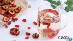 山楂、枸杞、黄芪、丹参、决明子、菊花一起泡水喝可以吗？